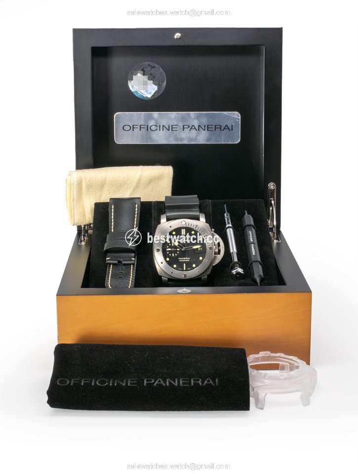 IMG_9085 Panerai Luminor Submersible 1950 3 Days Automatic Mens watch Unisex Automatic Titanium PAM00305 Replica 2