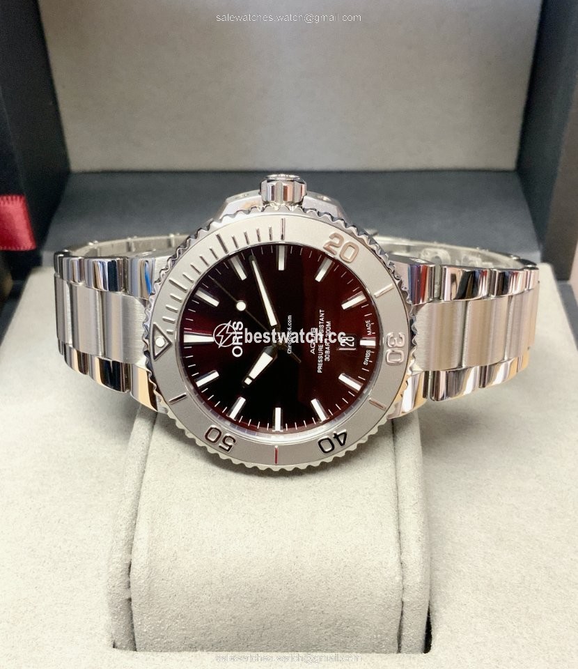 Oris Aquis Date Mens watch Unisex Automatic Steel 01 733 7766 4158-07 8 22 05PEB Replica 2
