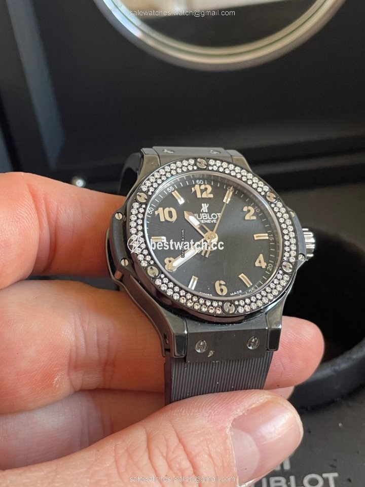 IMG_9085 Hublot Big Bang 38 mm Quartz Ceramic 361.CV.1270.RX.1104 Replica 2