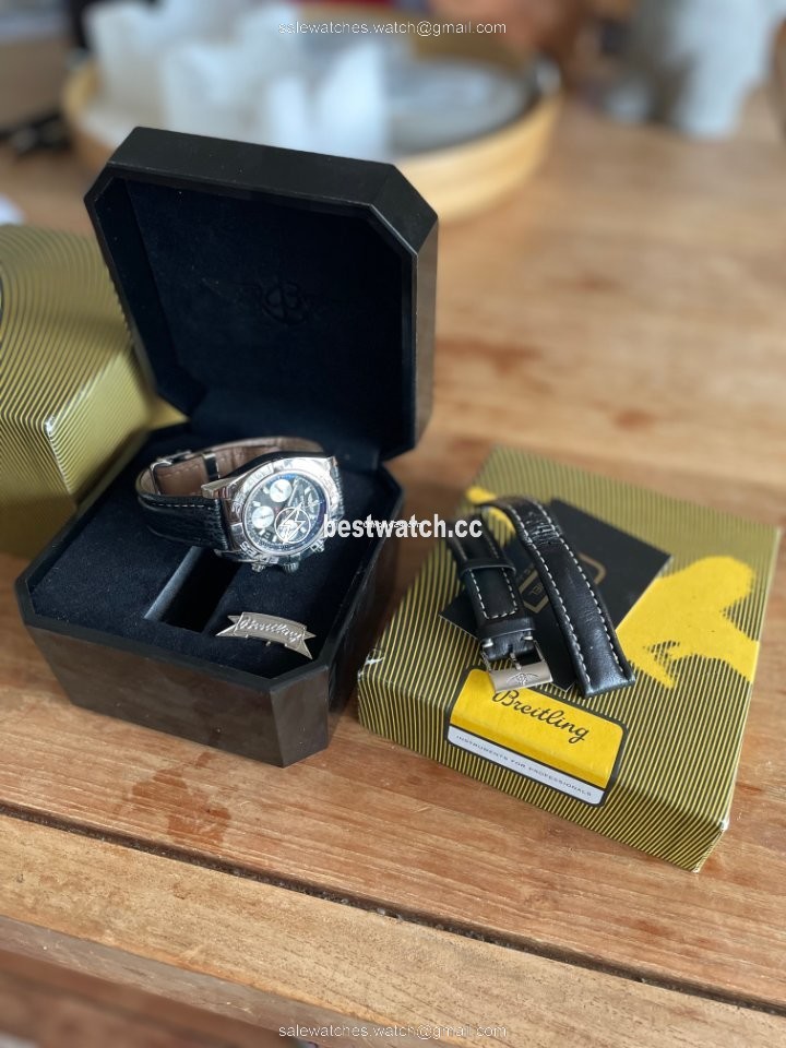 Breitling Chronomat 41 Mens watch Unisex Automatic Steel AB014012 C830 Replica 2