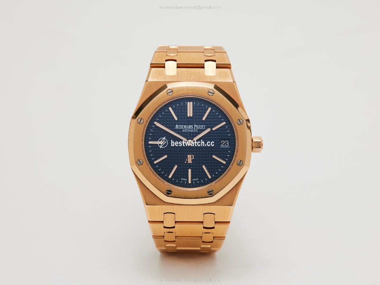 IMG_9085 Audemars Piguet Royal Oak Jumbo Mens watch Unisex Automatic Rose gold 15202OR.OO.1240OR.01 Replica 2