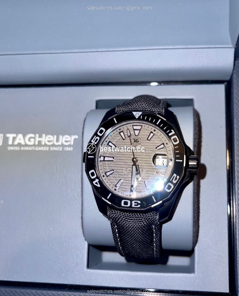IMG_9085 TAG Heuer Aquaracer 300M Mens watch Unisex Automatic Titanium WAY218B.FC6364 Replica 2