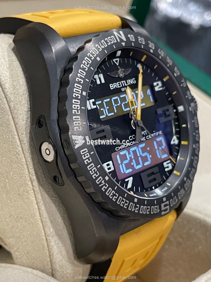 Breitling Cockpit B50 Quartz Titanium VB5010A4 BD41 242S V20DSA.4 Replica 2