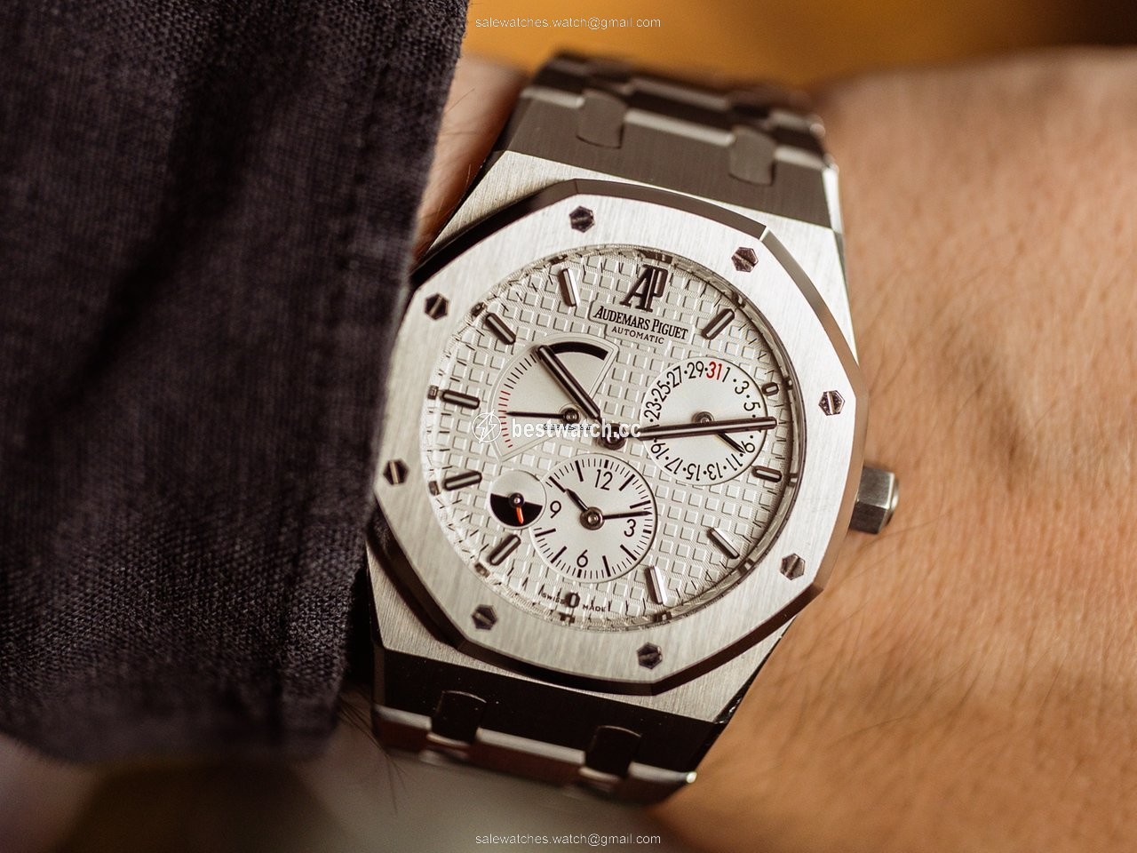 IMG_9085 Audemars Piguet Royal Oak Dual Time Mens watch Unisex Automatic Steel 47500 Replica 2