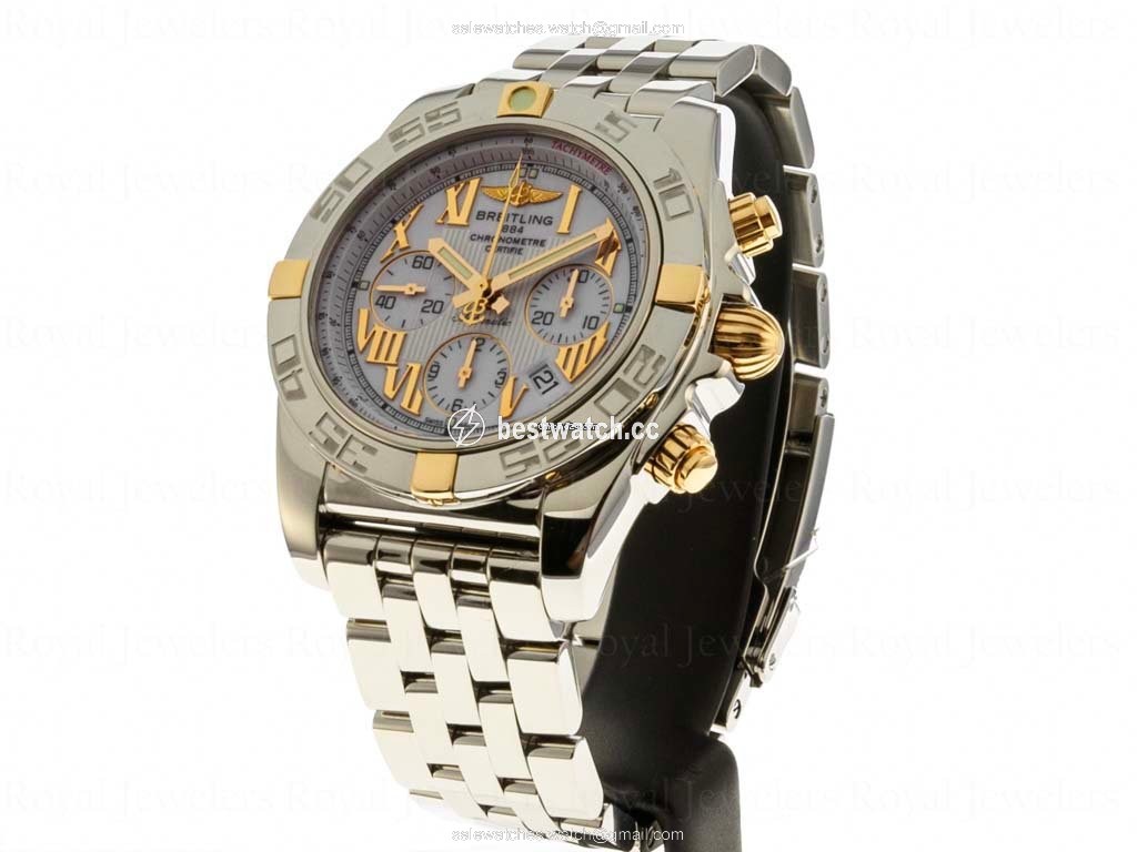 IMG_9085 Breitling Chronomat 44 Gold Steel IB011012 A692 Replica 2