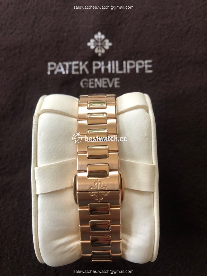 IMG_9085 Patek Philippe Nautilus Womens watch Quartz Rose gold 7011 1R-010 Replica 2