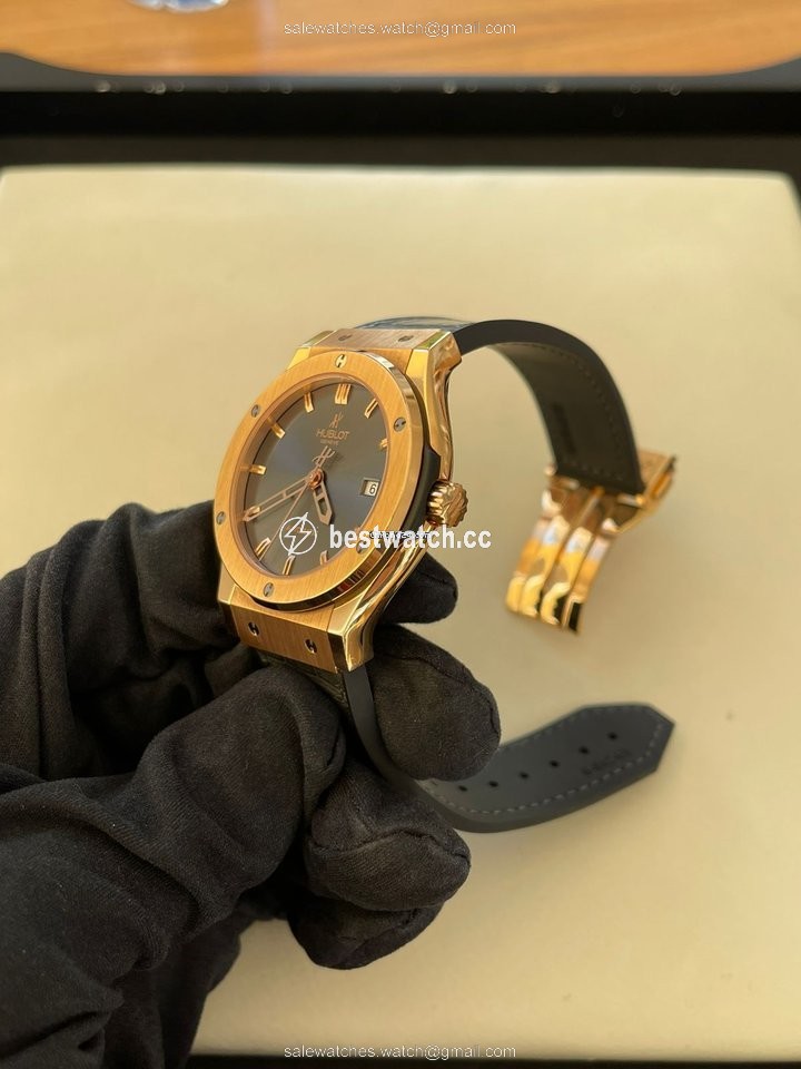 IMG_9085 Hublot Classic Fusion Mens watch Unisex Automatic Rose gold 542.OX.7080.LR Replica 2