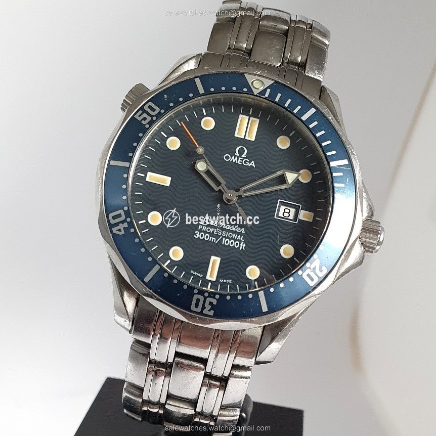 Omega Seamaster Diver 300 M Mens watch Unisex Quartz Steel 25418000 Replica 2