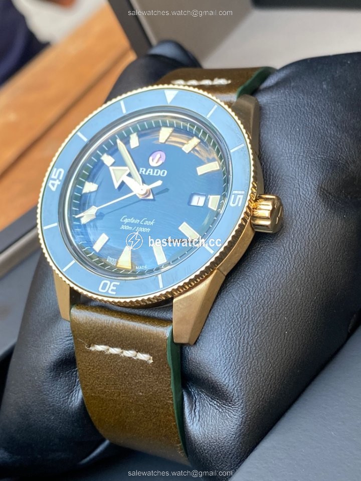 IMG_9085 Rado HyperChrome Captain Cook Mens watch Unisex Automatic Bronze R32504315 Replica 2