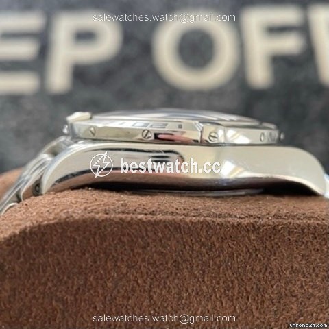 IMG_9085 Breitling Chronomat 44 GMT Mens watch Unisex Automatic Steel AB042011 BB56 Replica 2