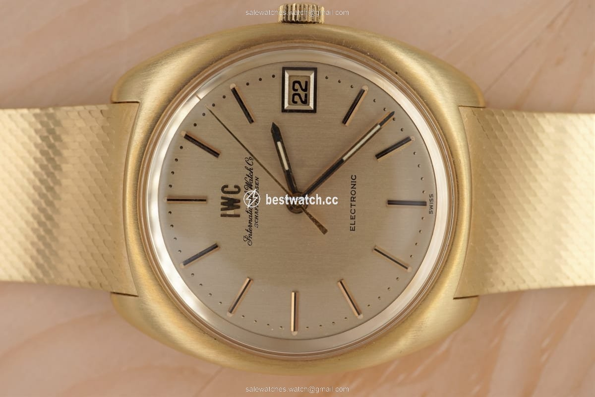 IMG_9085 IWC Mens watch Unisex Quartz Yellow gold 9601 Replica 2