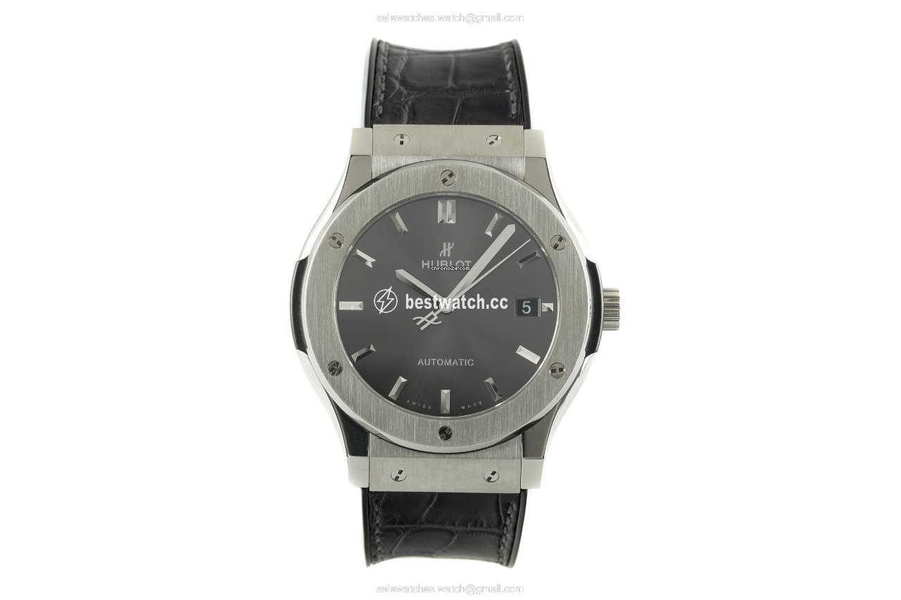 IMG_9085 Hublot Classic Fusion Racing Grey Mens watch Unisex Automatic Titanium 511.NX.7071.LR Replica 2