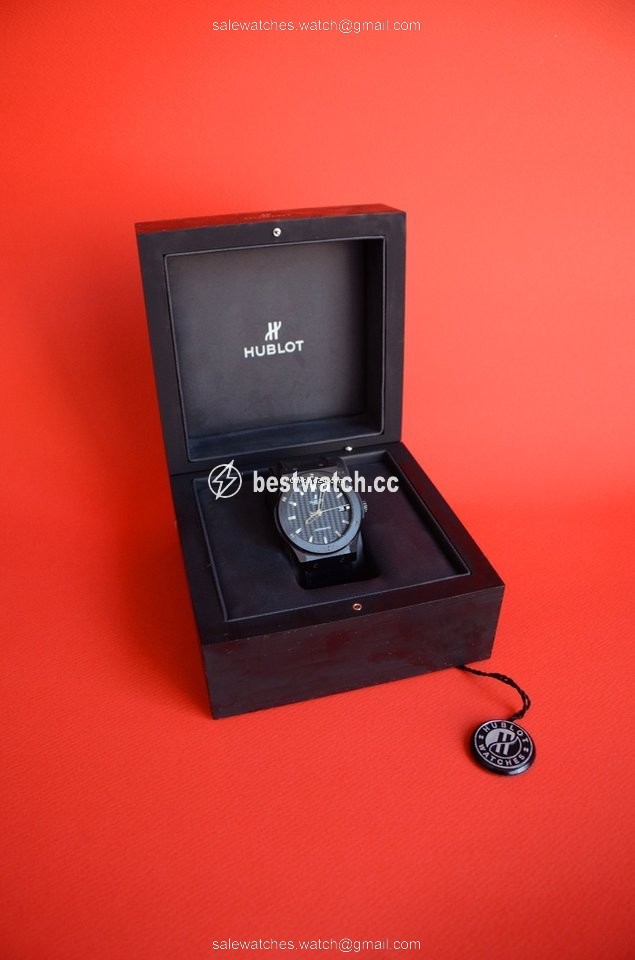 Hublot Classic Fusion 45, 42, 38, 33 mm Mens watch Unisex Automatic Ceramic 511.CM.1770.LR Replica 2