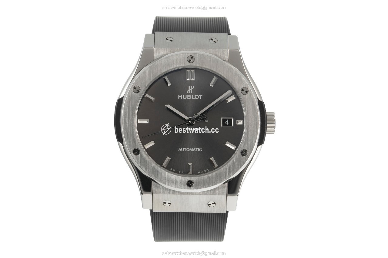 IMG_9085 Hublot Classic Fusion Racing Grey Mens watch Unisex Automatic Titanium 542.NX.7071.LR Replica 2