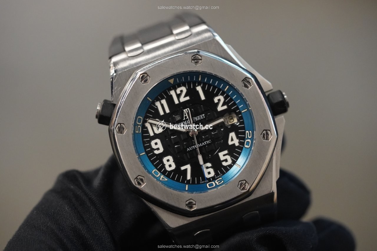 IMG_9085 Audemars Piguet Royal Oak Offshore Diver Mens watch Unisex Automatic Titanium 15701ST.OO.D002CA.02 Replica 2
