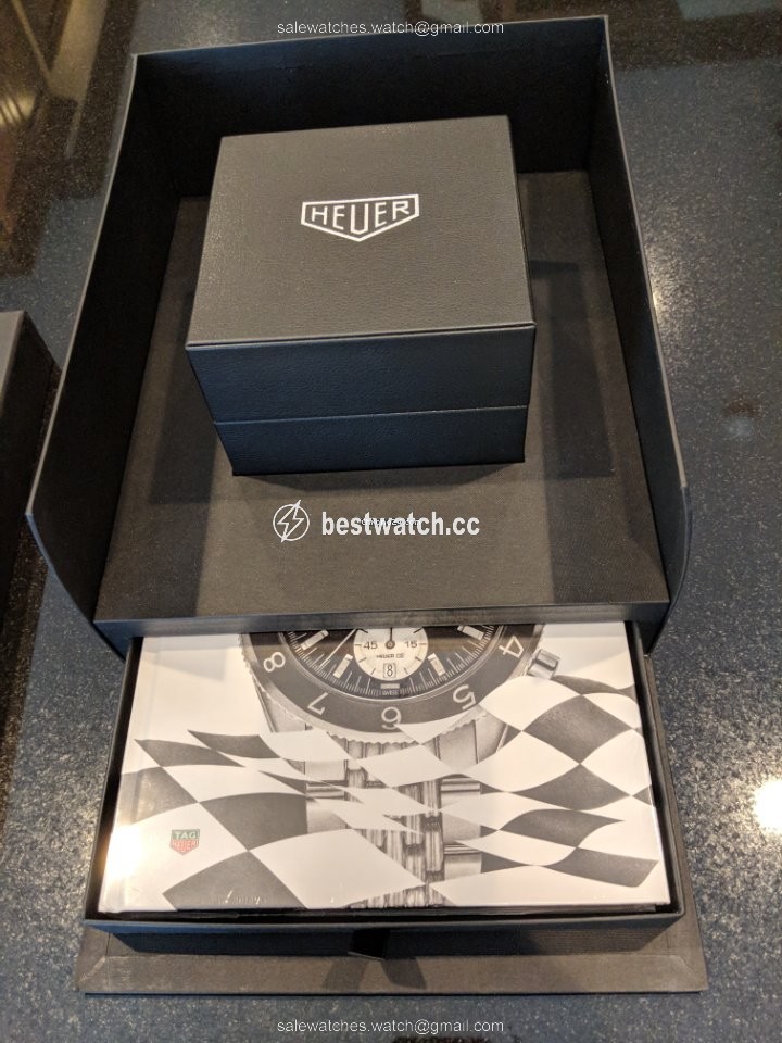 TAG Heuer Autavia Mens watch Unisex Automatic Steel CBE2111.BA0687 Replica 2