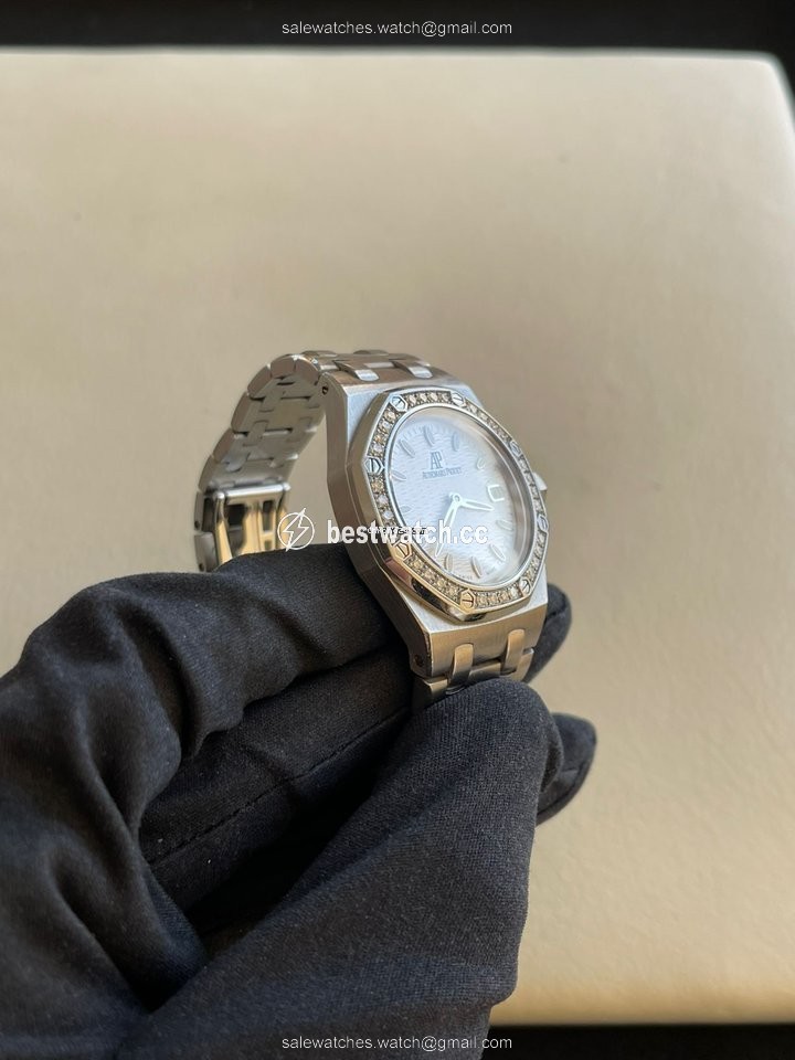 IMG_9085 Audemars Piguet Royal Oak Lady Womens watch Quartz Steel 67601ST.ZZ.1210ST.01 Replica 2