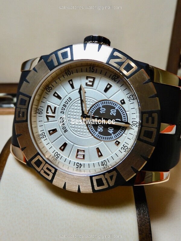 IMG_9085 Roger Dubuis Easy Diver Automatic Rose gold SED46 Replica 2