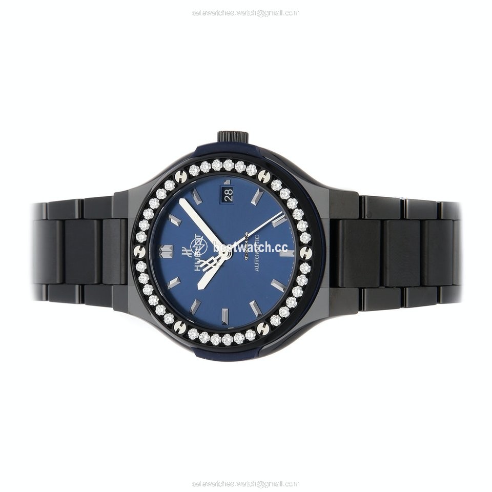 IMG_9085 Hublot Classic Fusion 45, 42, 38, 33 mm Womens watch Automatic Ceramic 568.CM.7170.CM.1204 Replica 2