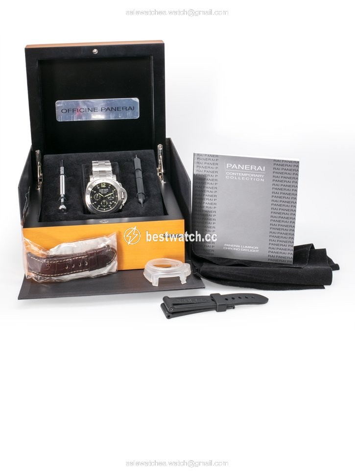 IMG_9085 Panerai Luminor Chrono Mens watch Unisex Automatic Steel PAM00236 Replica 2