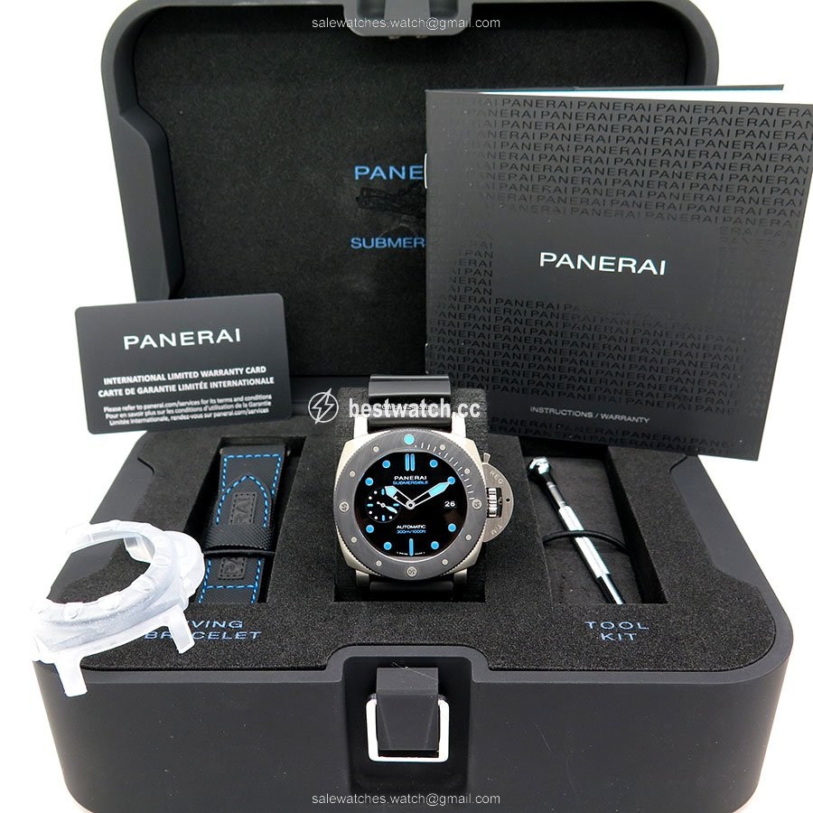 Panerai Luminor Submersible Mens watch Unisex Automatic Carbon PAM 799 Replica 2