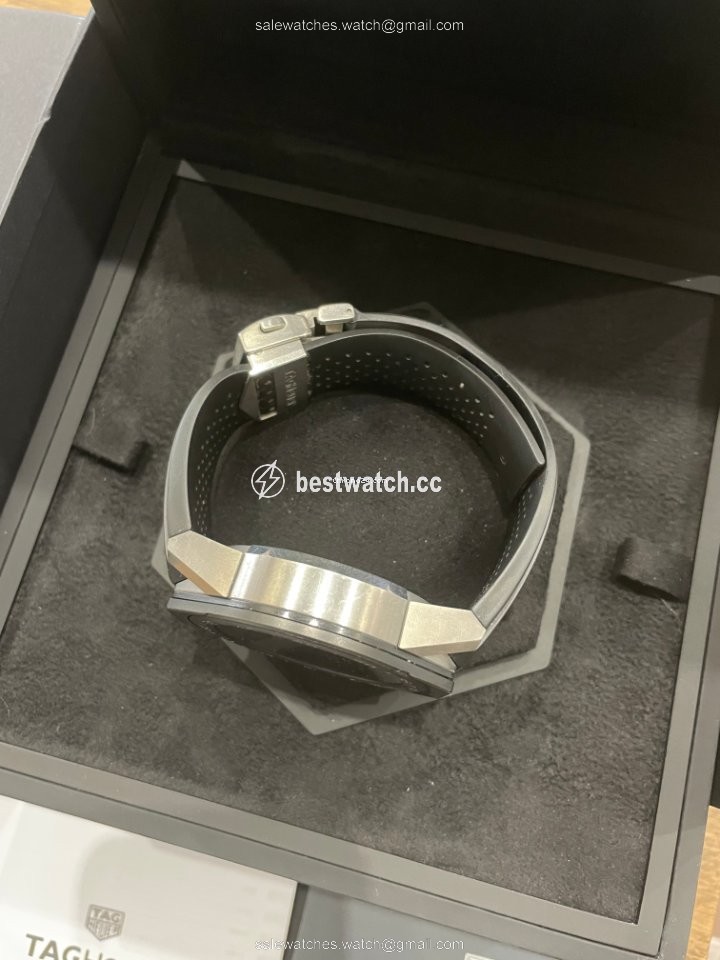 TAG Heuer Connected Mens watch Unisex Quartz Titanium SBF8A8001.11FT6076 Replica 2