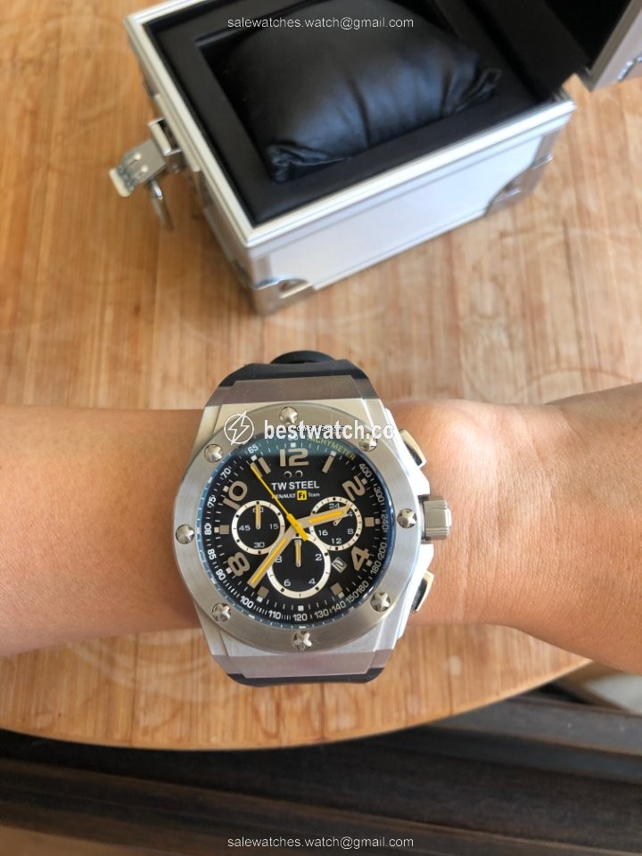 IMG_9085 TW Steel Mens watch Unisex Quartz Steel TW680 Replica 2