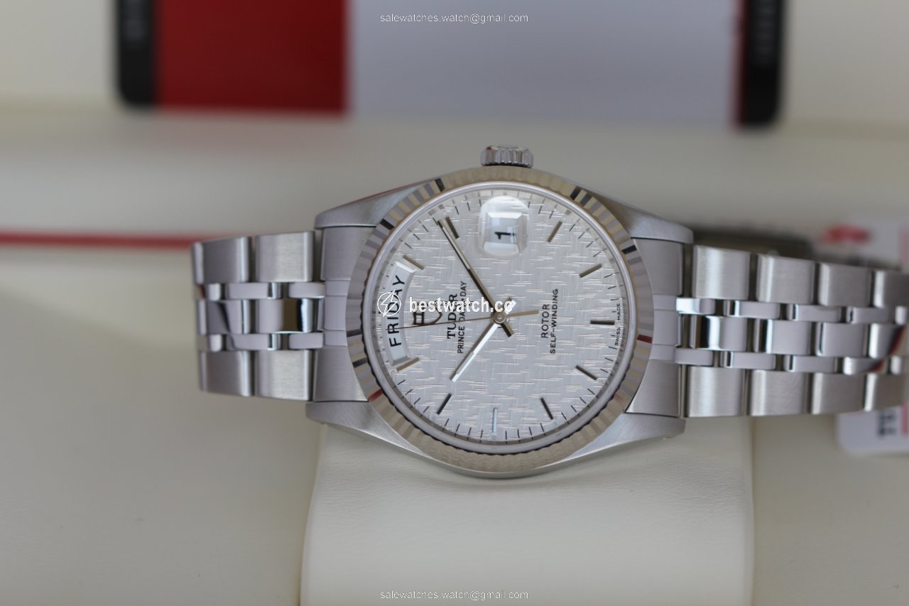 Tudor Prince Date Mens watch Unisex Automatic Steel 76214 Linen dial Replica 2