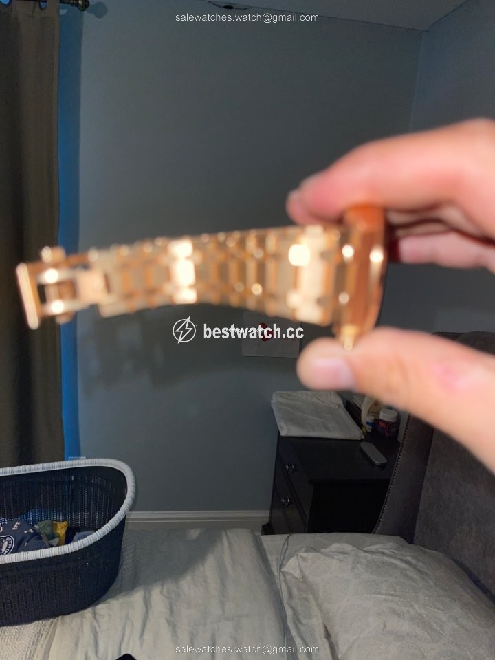 IMG_9085 Audemars Piguet Royal Oak Chronograph Mens watch Unisex Automatic Rose gold 26331or Replica 2