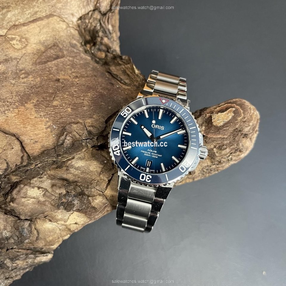 IMG_9085 Oris Aquis Date Automatic Steel 0173377324185 Replica 2