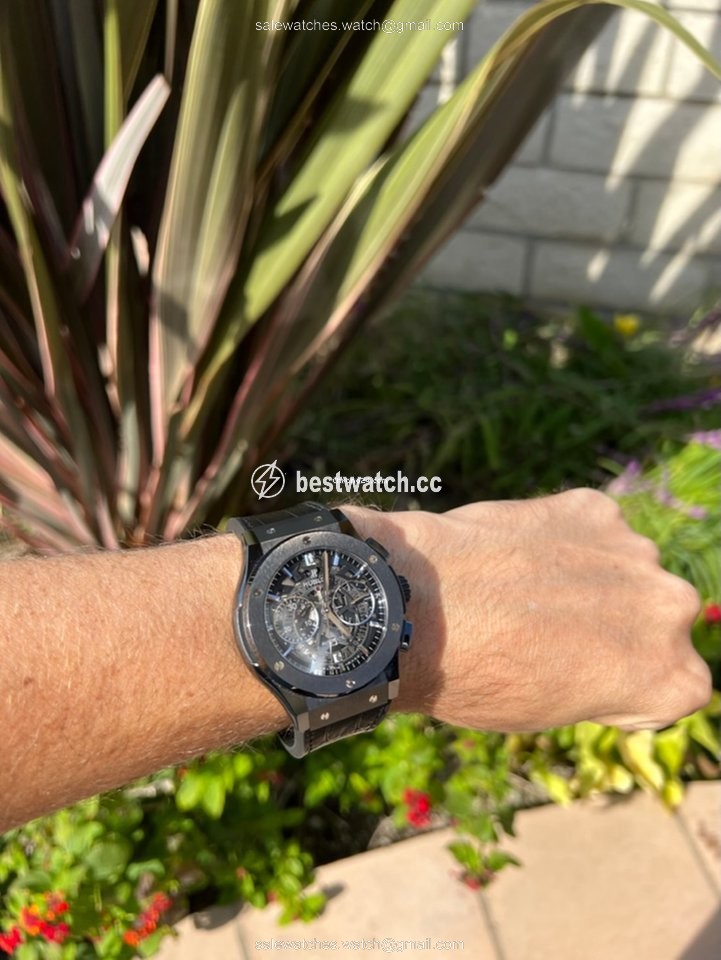 Hublot Classic Fusion Aerofusion Mens watch Unisex Automatic Ceramic 525.cm.0170.rx Replica 2