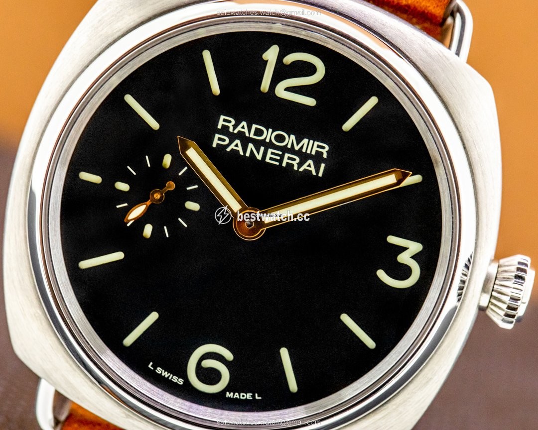 Panerai Radiomir Mens watch Unisex Manual winding Titanium PAM00338 Replica 2