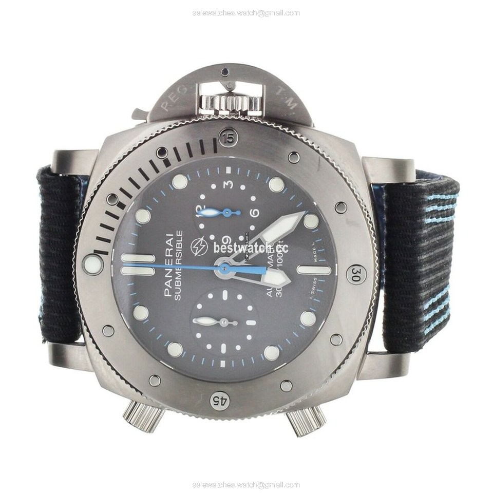 IMG_9085 Panerai Luminor Submersible Mens watch Unisex Automatic Titanium PAM1027 Replica 2