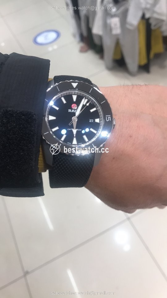 Rado HyperChrome Captain Cook Mens watch Unisex Automatic Titanium R32501206 Replica 2