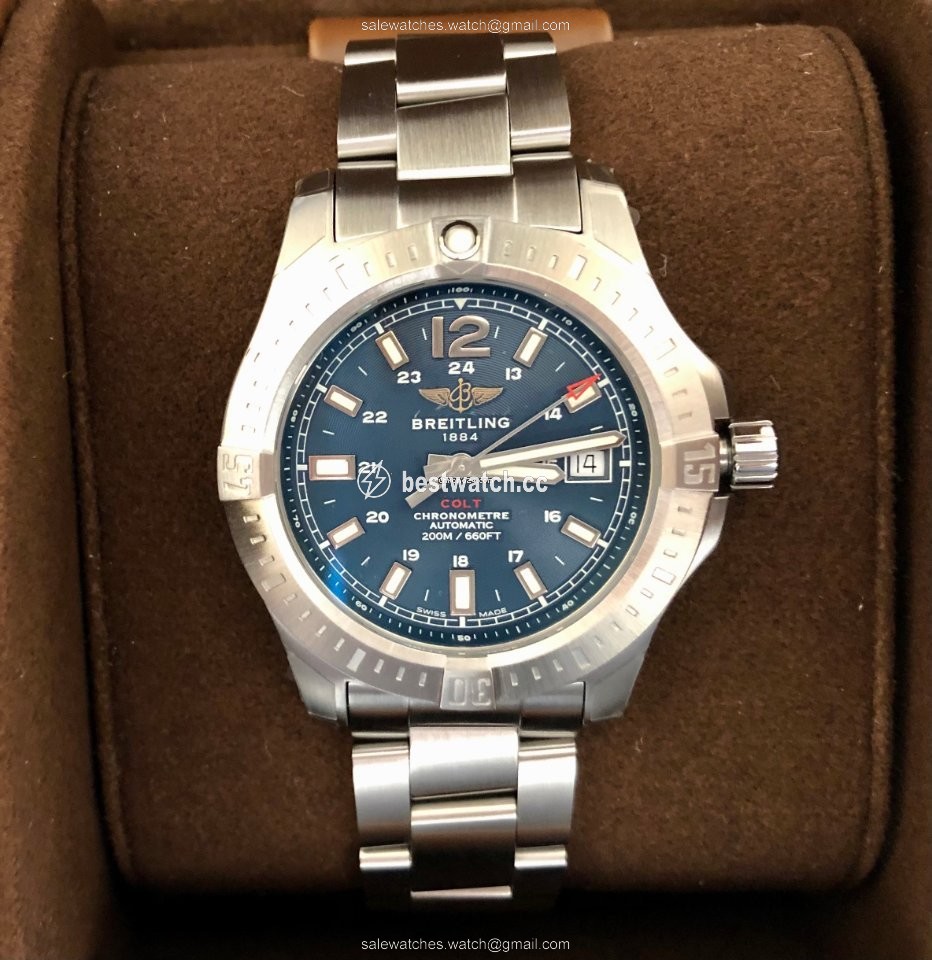 Breitling Chronomat Colt Mens watch Unisex Automatic Steel A17313101C1A1 Replica 2