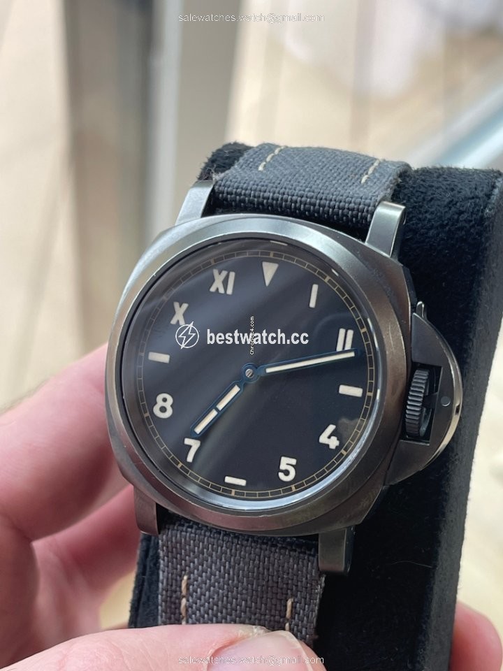 Panerai Luminor Mens watch Unisex Manual winding Titanium PAM779 Replica 2