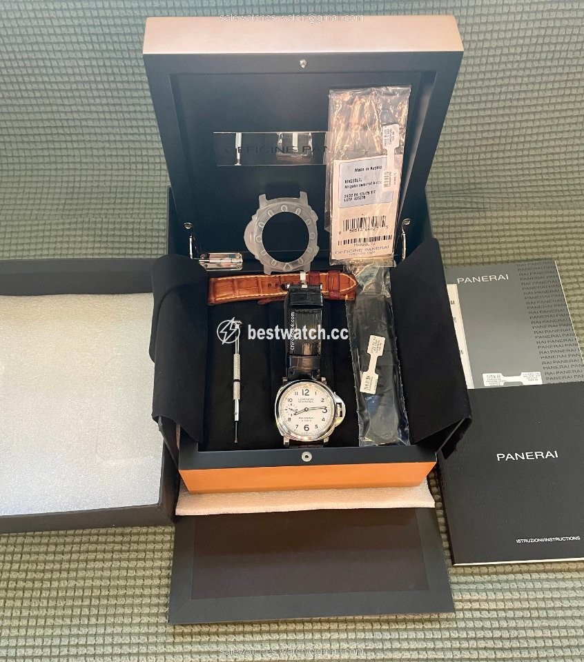 Panerai Luminor Marina 8 Days Mens watch Unisex Manual winding Steel PAM 00563 Replica 2