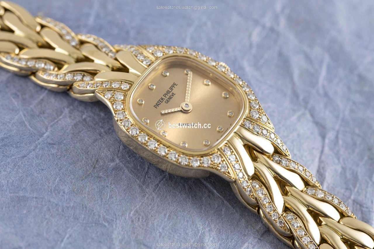 IMG_9085 Patek Philippe Womens watch Quartz Yellow gold 4715 3 Replica 2