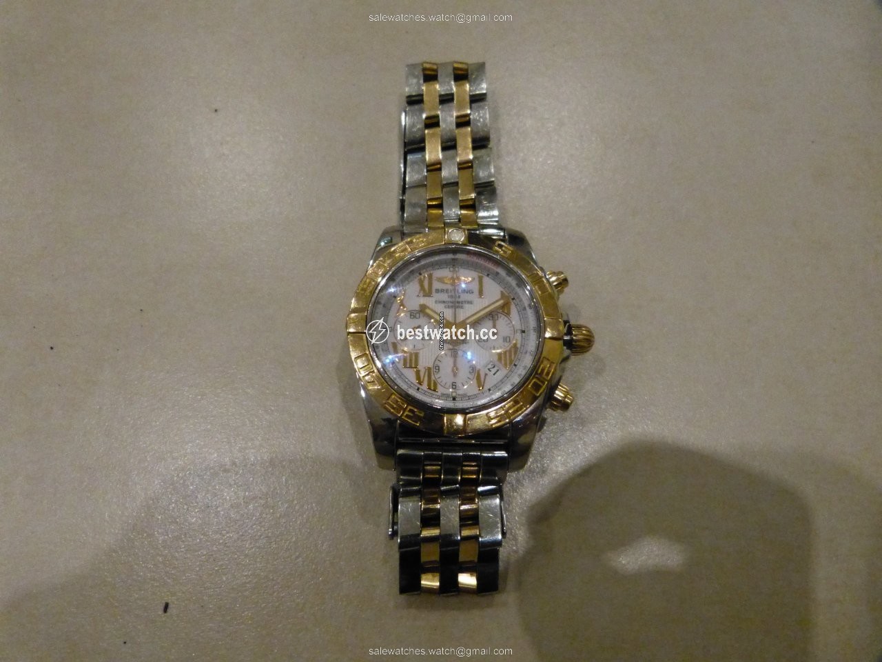IMG_9085 Breitling Chronomat 44 Mens watch Unisex Automatic Gold Steel CB 0110 Replica 2