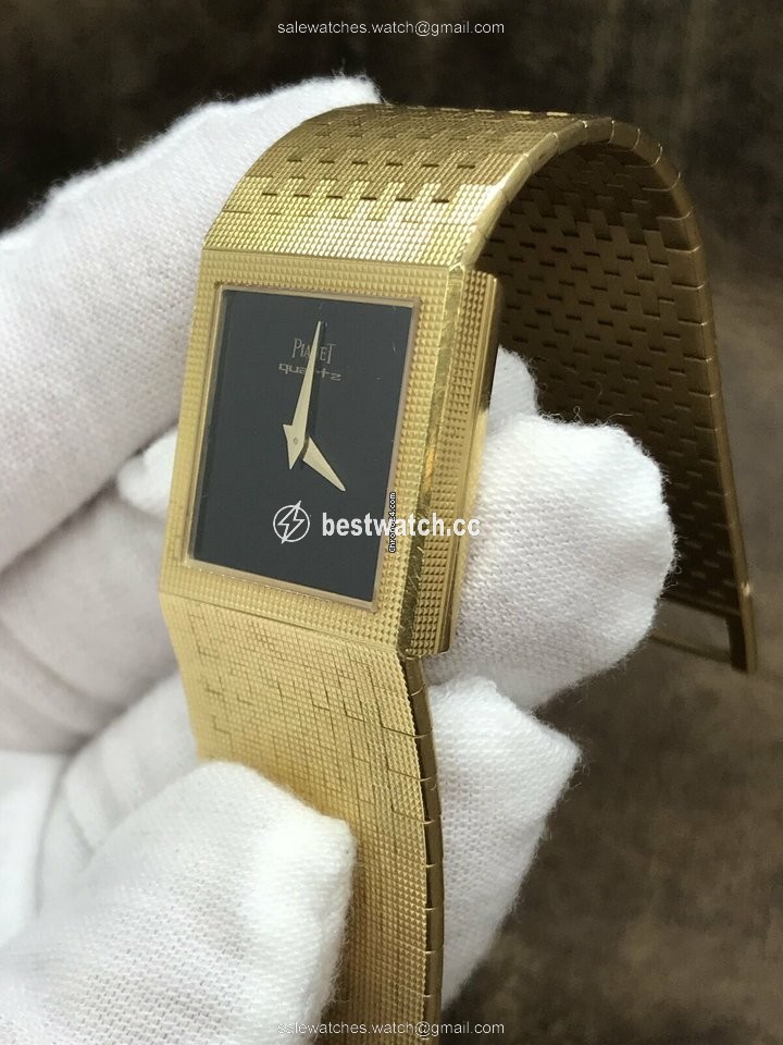 Piaget Polo Quartz Yellow gold 7131 Replica 2