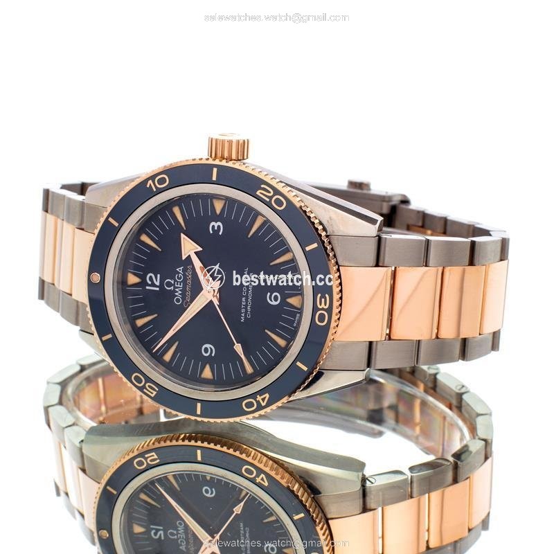 IMG_9085 Omega Seamaster 300 Mens watch Unisex Automatic Titanium 233.60.41.21.03.001 Replica 2