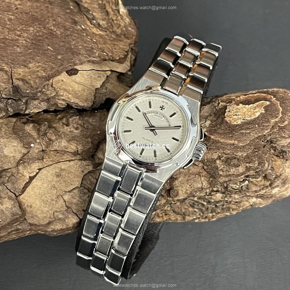 Vacheron Constantin Overseas Quartz Steel 16050 Replica 2