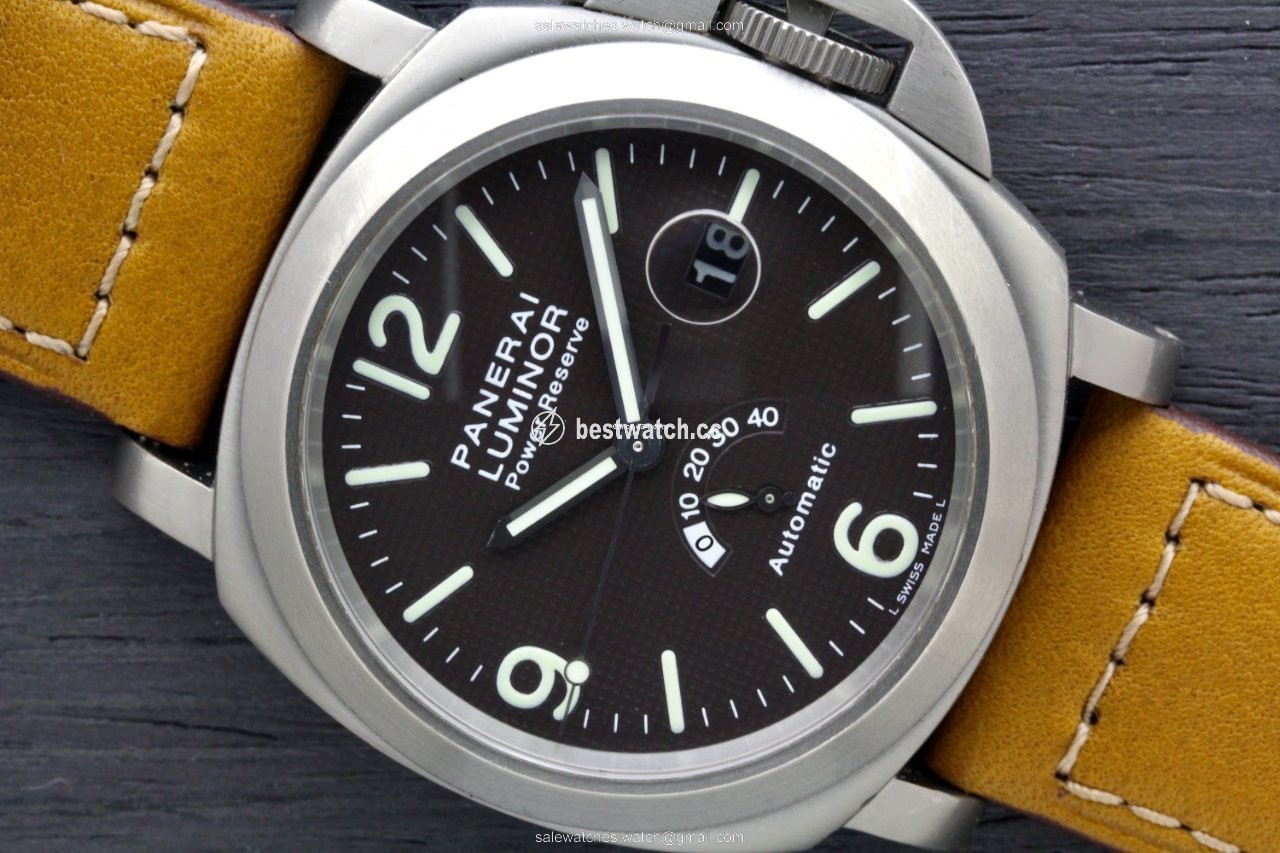 Panerai Luminor Marina Automatic Titanium PAM00057 Replica 2