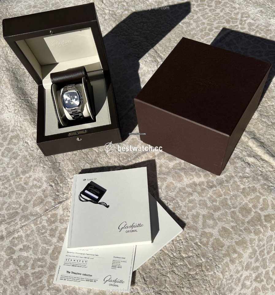 IMG_9085 Glashutte Original Seventies Chronograph Panorama Date Mens watch Unisex Automatic Steel 1-37-02-02-02-33 Replica 2