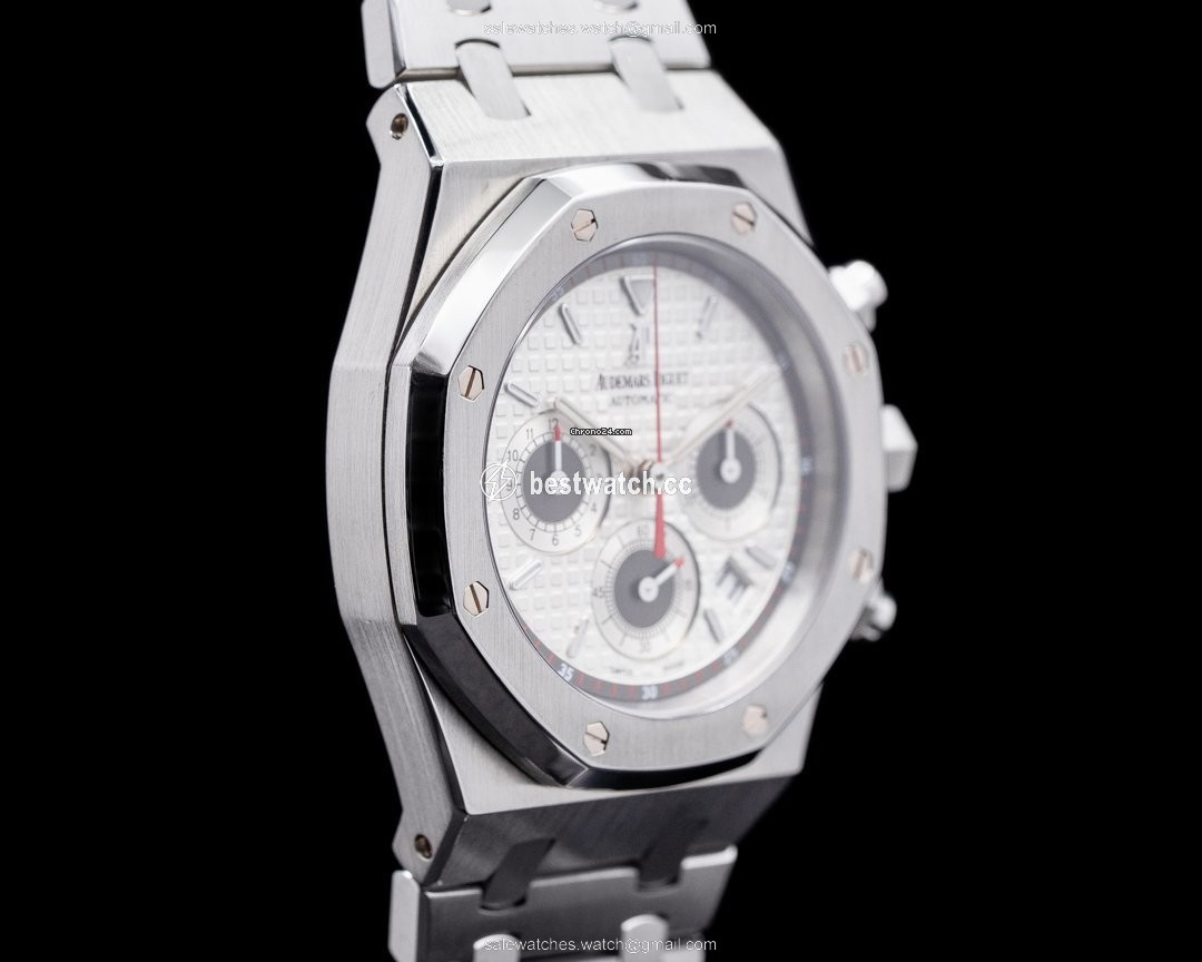 IMG_9085 Audemars Piguet Royal Oak Chronograph Mens watch Unisex Automatic Steel 26300ST.OO.1110ST.06 Replica 2