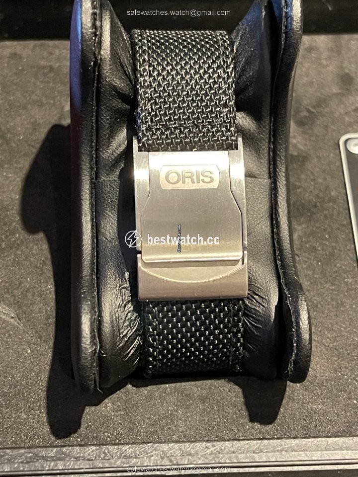 IMG_9085 Oris Big Crown ProPilot Altimeter Mens watch Unisex Automatic Steel 01 733 7705 4134 Replica 2