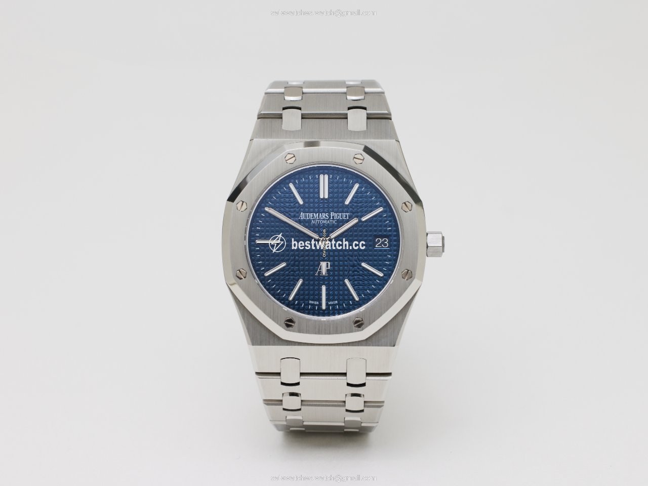 IMG_9085 Audemars Piguet Royal Oak Jumbo Mens watch Unisex Automatic Steel 15202ST.OO.1240ST.01 Replica 2