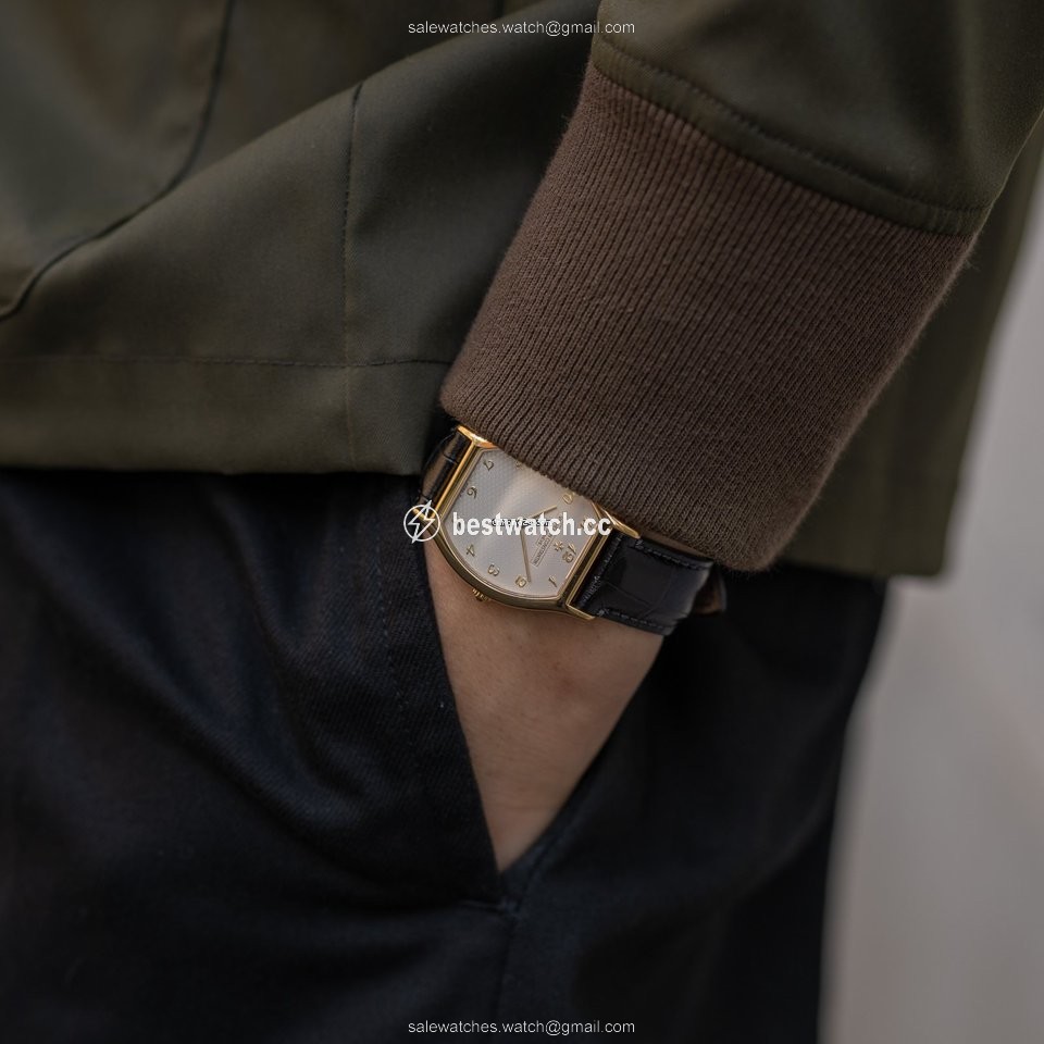 IMG_9085 Vacheron Constantin Manual winding Yellow gold 31150 Replica 2