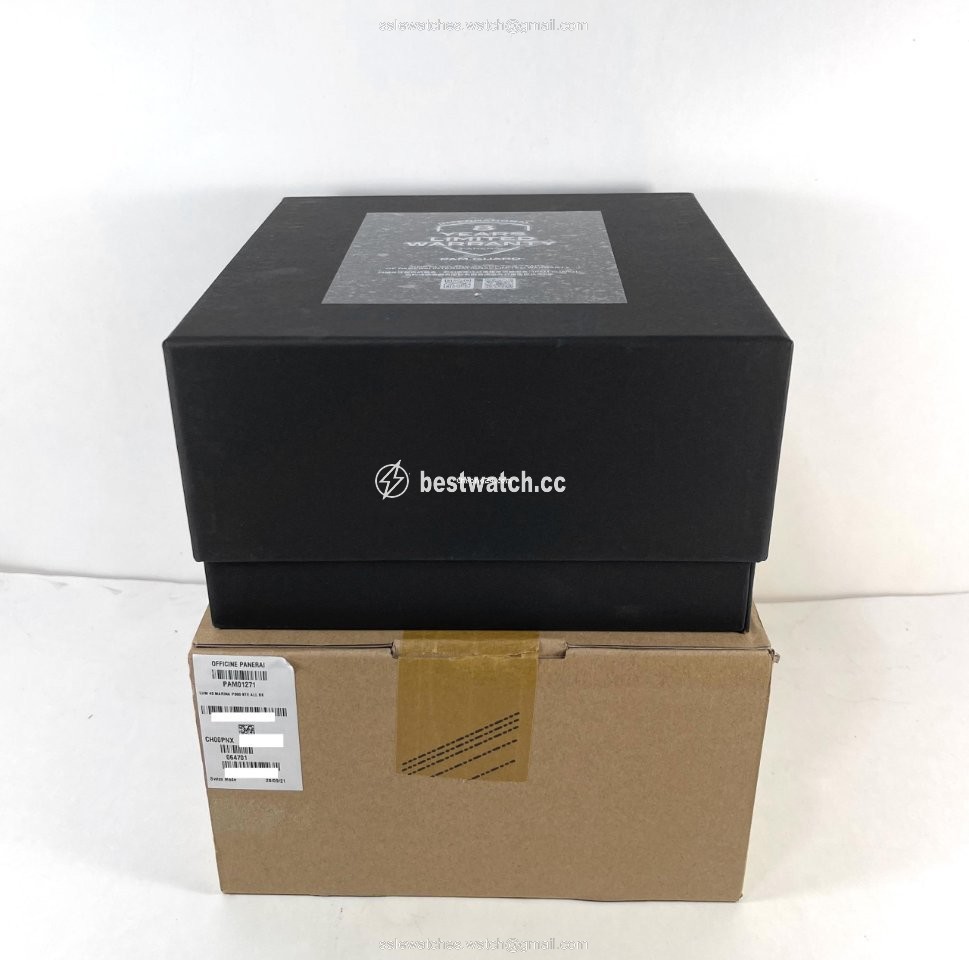 IMG_9085 Panerai Special Editions PAM01271 Replica 2