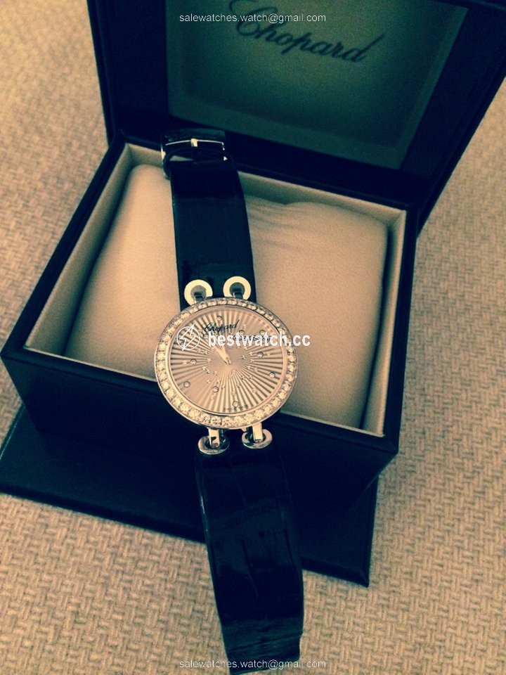 IMG_9085 Chopard Womens watch Quartz White gold 1676284 4236 Replica 2